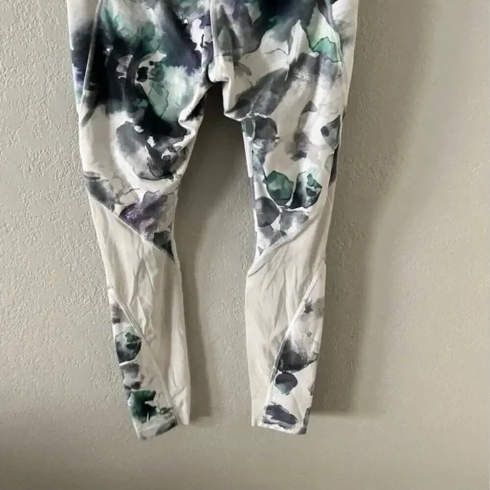 Athleta Watercolor Floral 7/8 Side Pocket Leggings - Picture 9 of 10